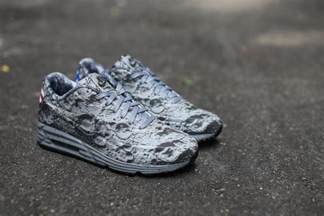 Nike Air Max Lunar90 SP 'Moon Landing' 